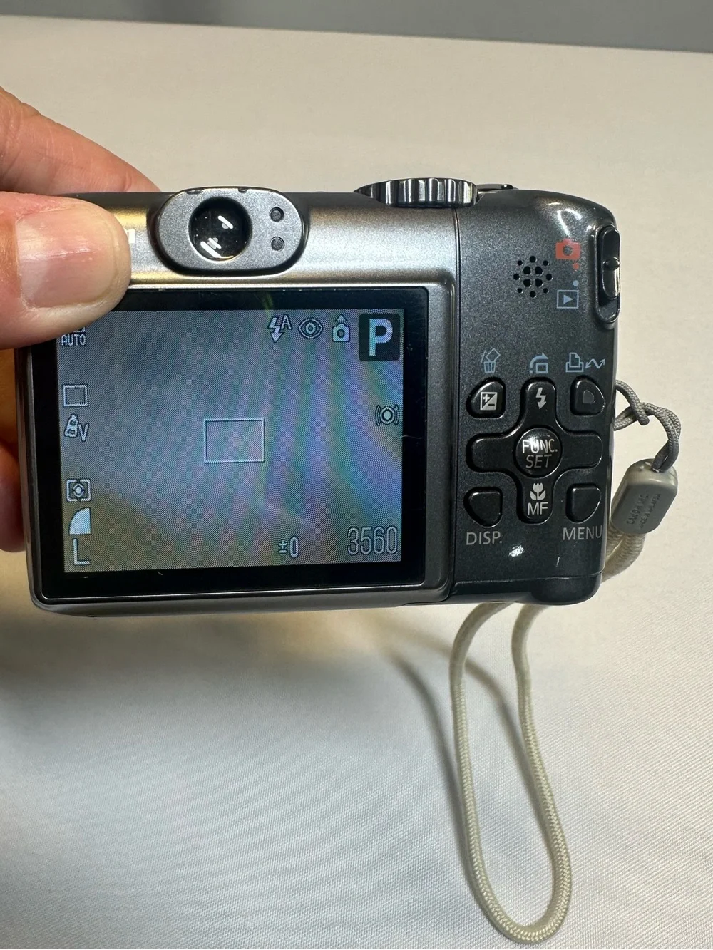 Canon PowerShot A590 IS 8.0 MP Digital Camera Works Well w/Strap & 8GB SD Card
